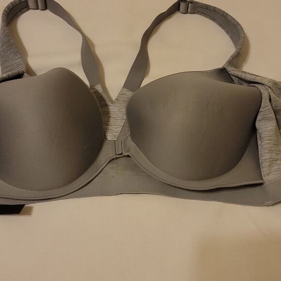 - Torrid and Victoria secret bras bundle size 36C/36D - Picture 9 of 12
